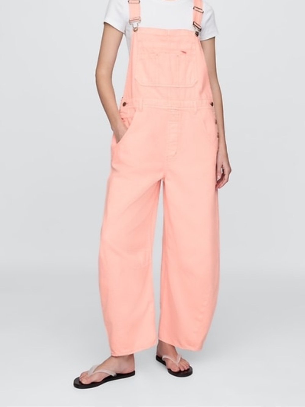 GAP UltraSoft Denim Horseshoe Overalls
🌸 Color: Neon Orange Pink
📏 Size: PXS